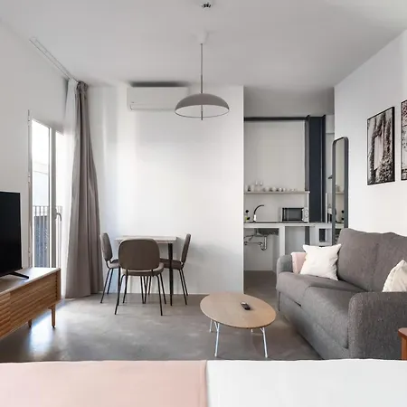 Limehome Hernan Cortes Apartment