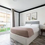 Limehome Hernan Cortes Almería