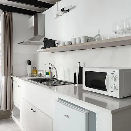 Limehome Hernan Cortes Almería